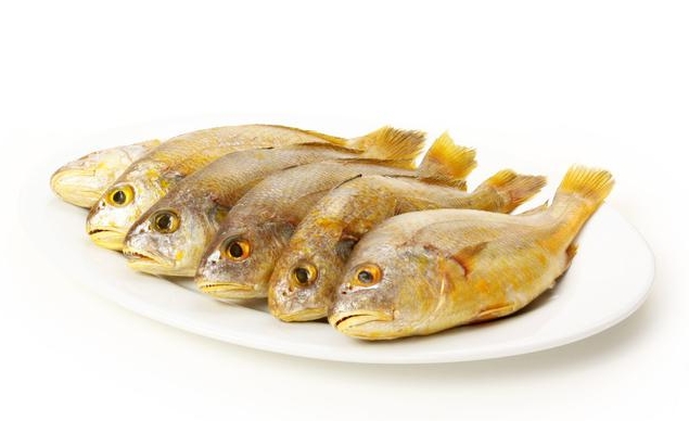 能夠補充腦力的黃魚配上花生，增強記憶，是一道日常菜