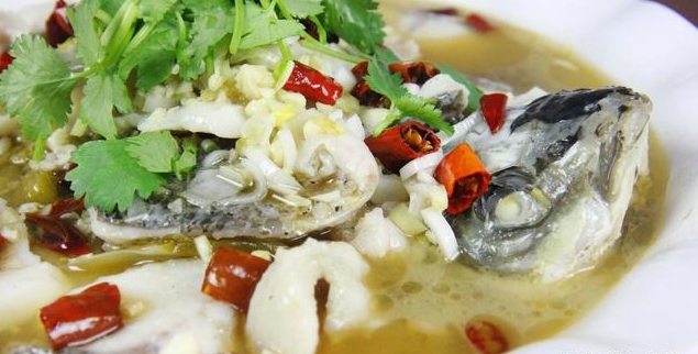 廚師長教你酸菜魚的正確做法，湯汁鮮美，魚肉軟嫩滑爽，真好吃