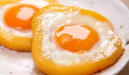彩椒圈煎雞蛋