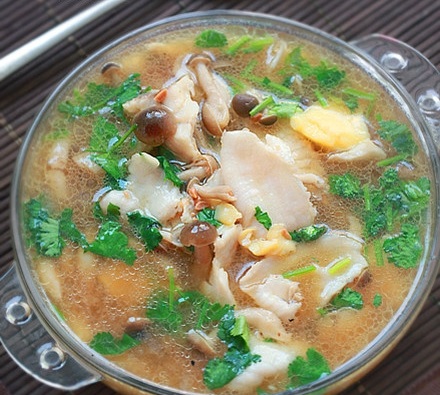 魚片菌菇大醬湯