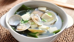 蛤蜊豆腐海帶湯