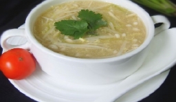 青筍金針菇湯