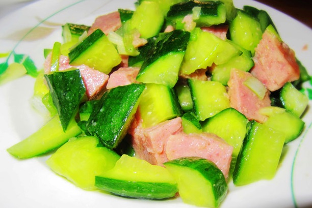 黃瓜拌午餐肉