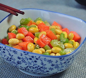 芹菜炒黃豆